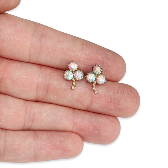 Vintage Aurora Borealis Rhinestone Stud Earrings Three Stone Clover / Shamrock - Picture 3 of 3